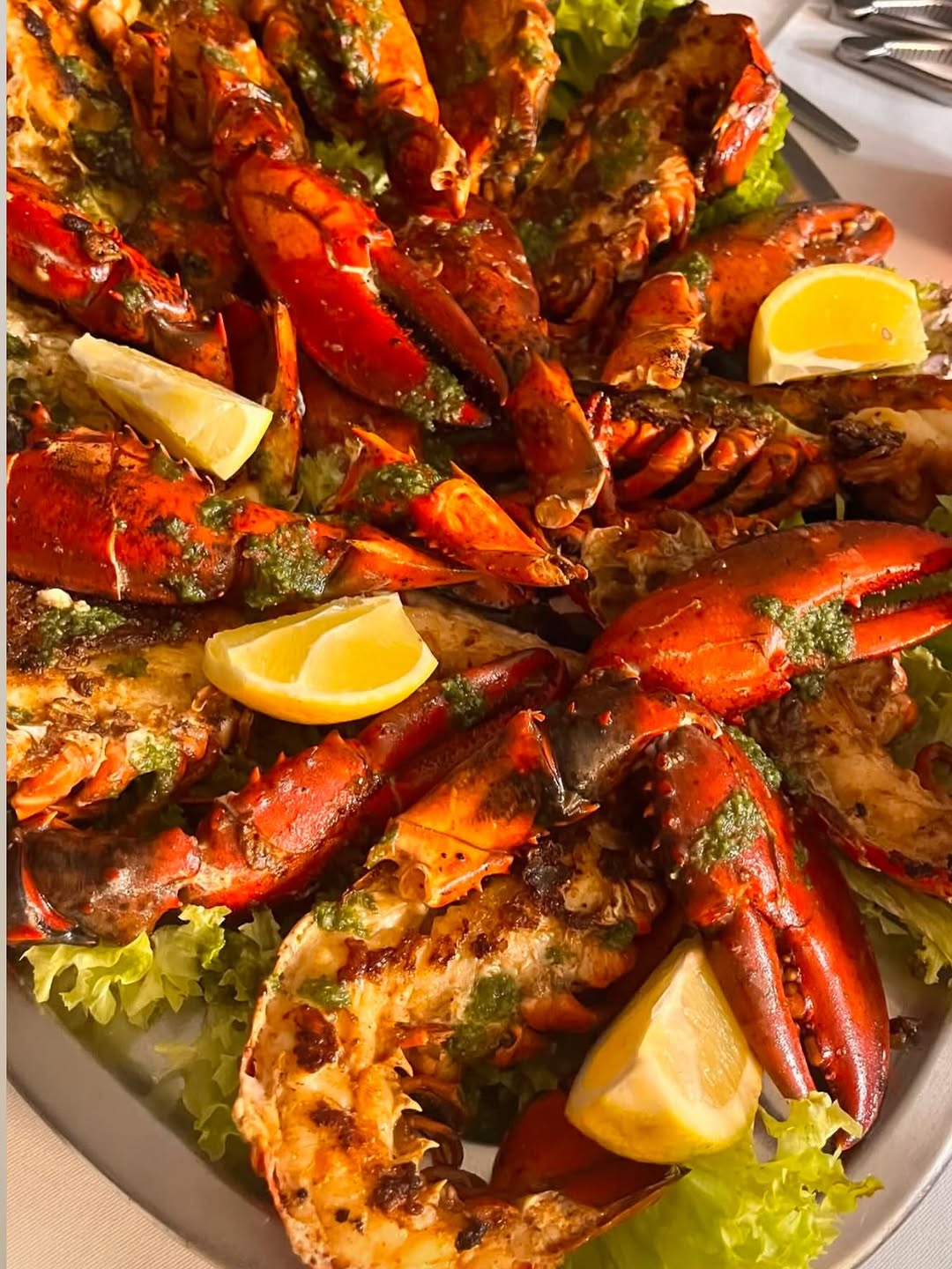Meeresfrüchte-Platte mit Gambas und Fisch